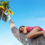 Правительство готово снять детей с "пальмы". Диетологи — против